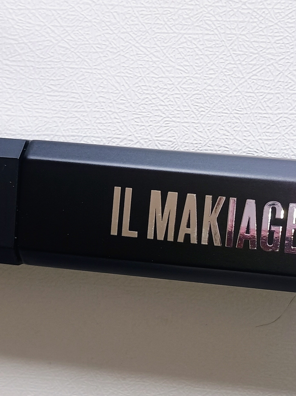 Authentic IL Makiage Infinity Lip Cream Matte Royal #405 New